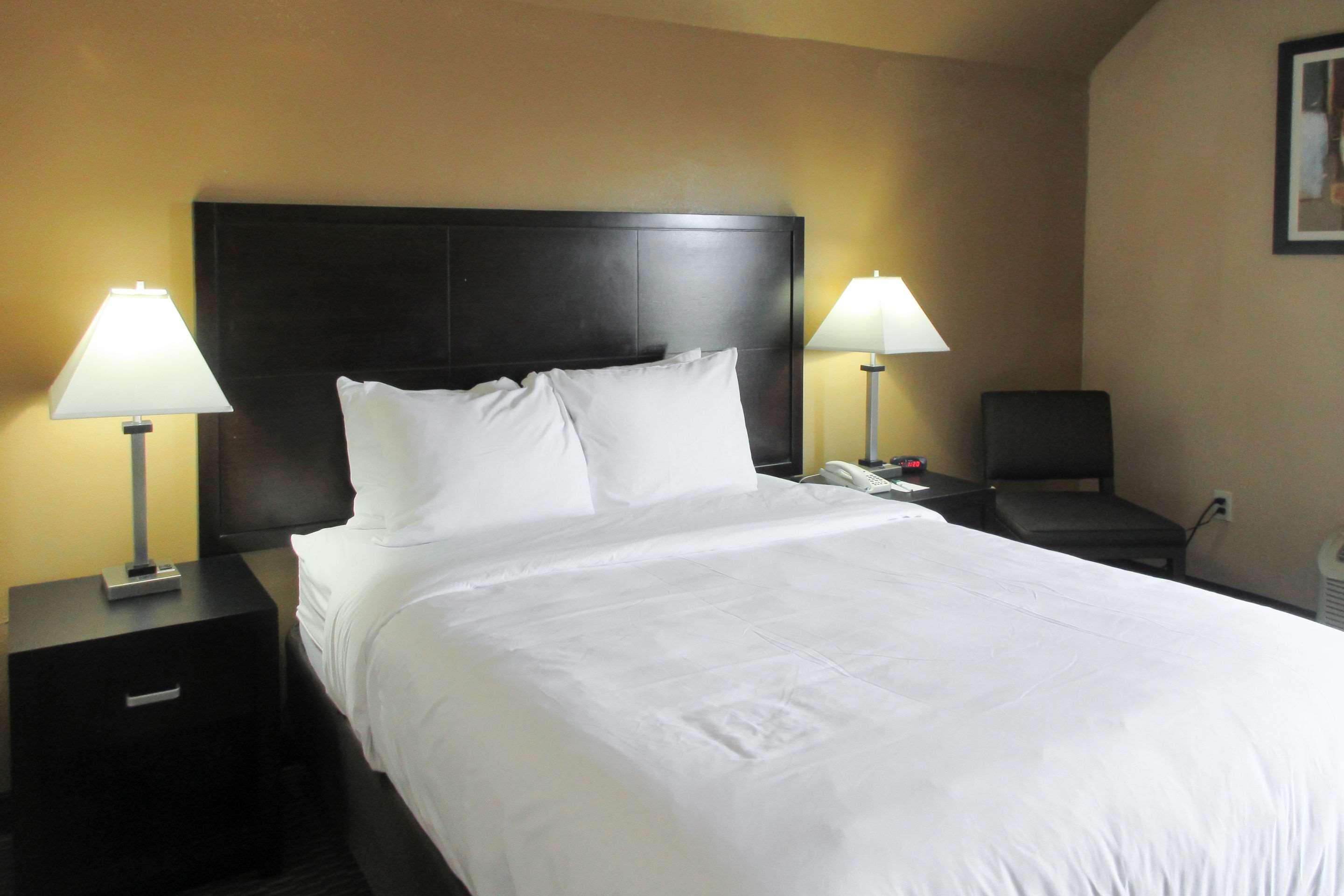 Quality Inn & Suites Цинциннати Экстерьер фото