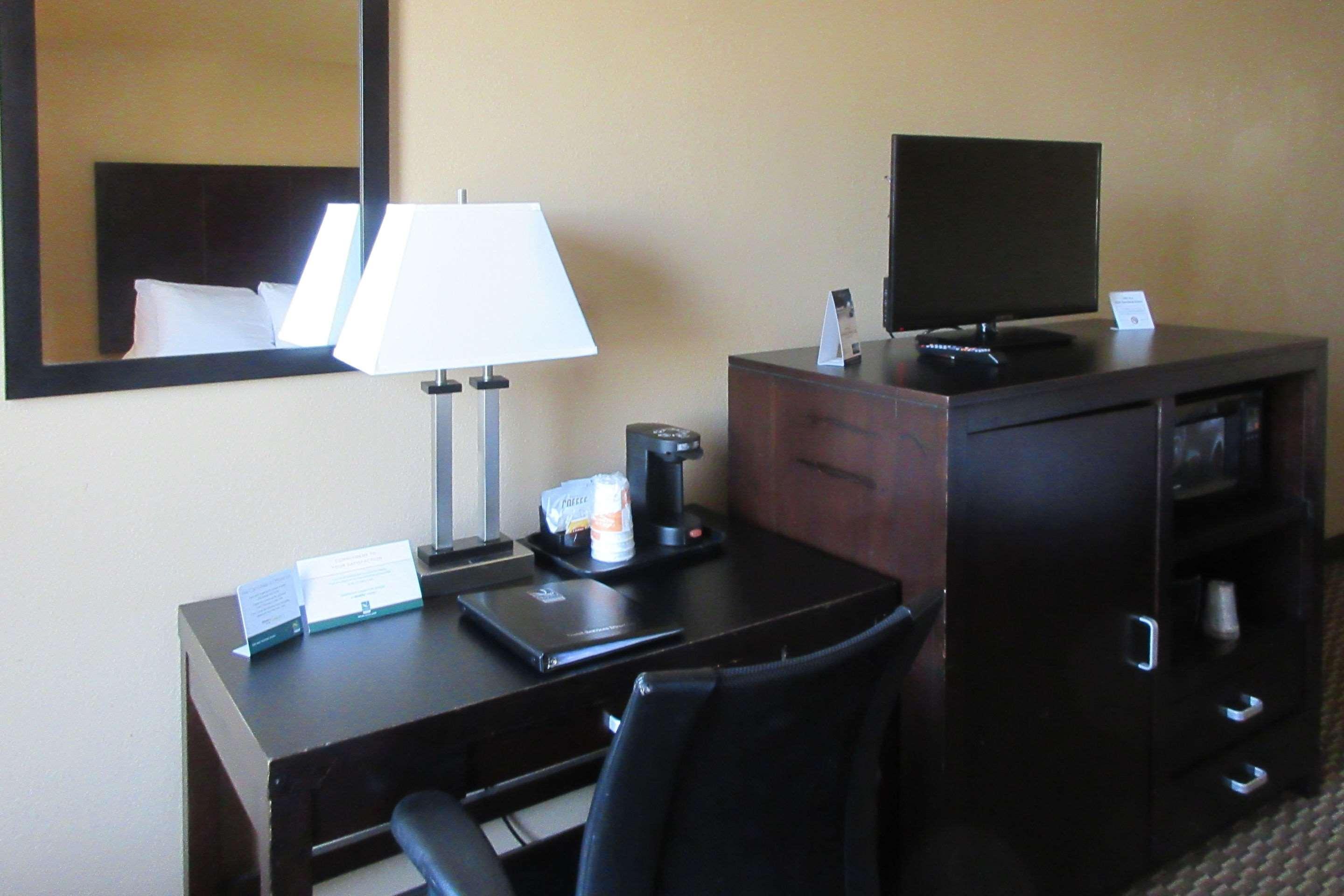 Quality Inn & Suites Цинциннати Экстерьер фото
