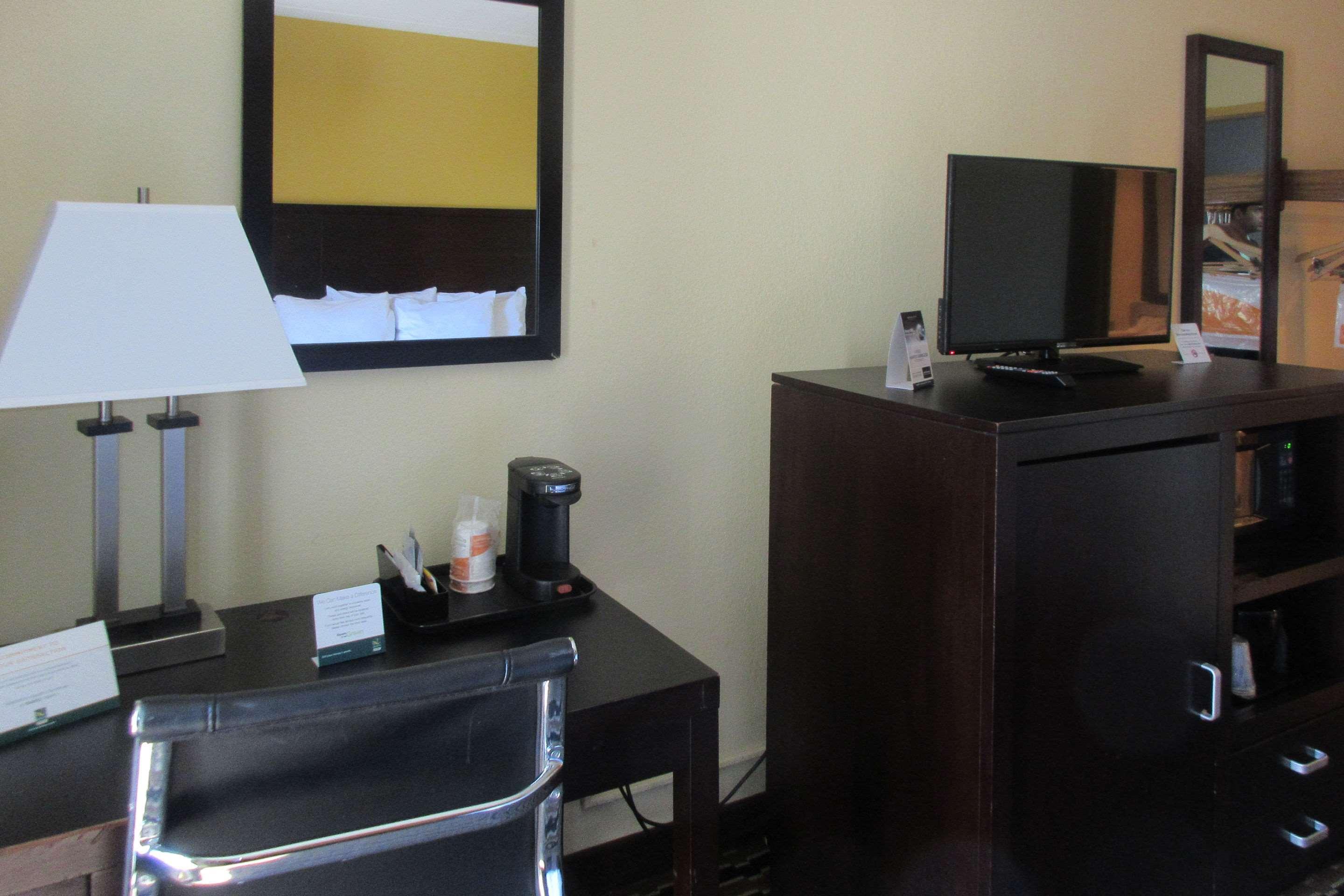 Quality Inn & Suites Цинциннати Экстерьер фото